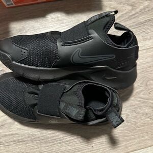 Nike Black Flex Runner  Slip-On Sneakers